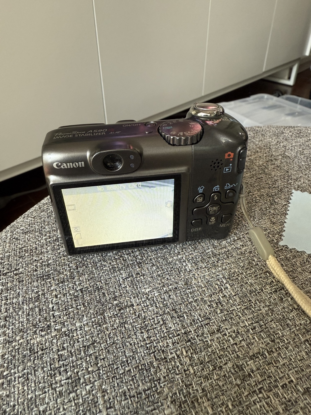 Canon PowerShot A590 IS Digital Camera - photo 3