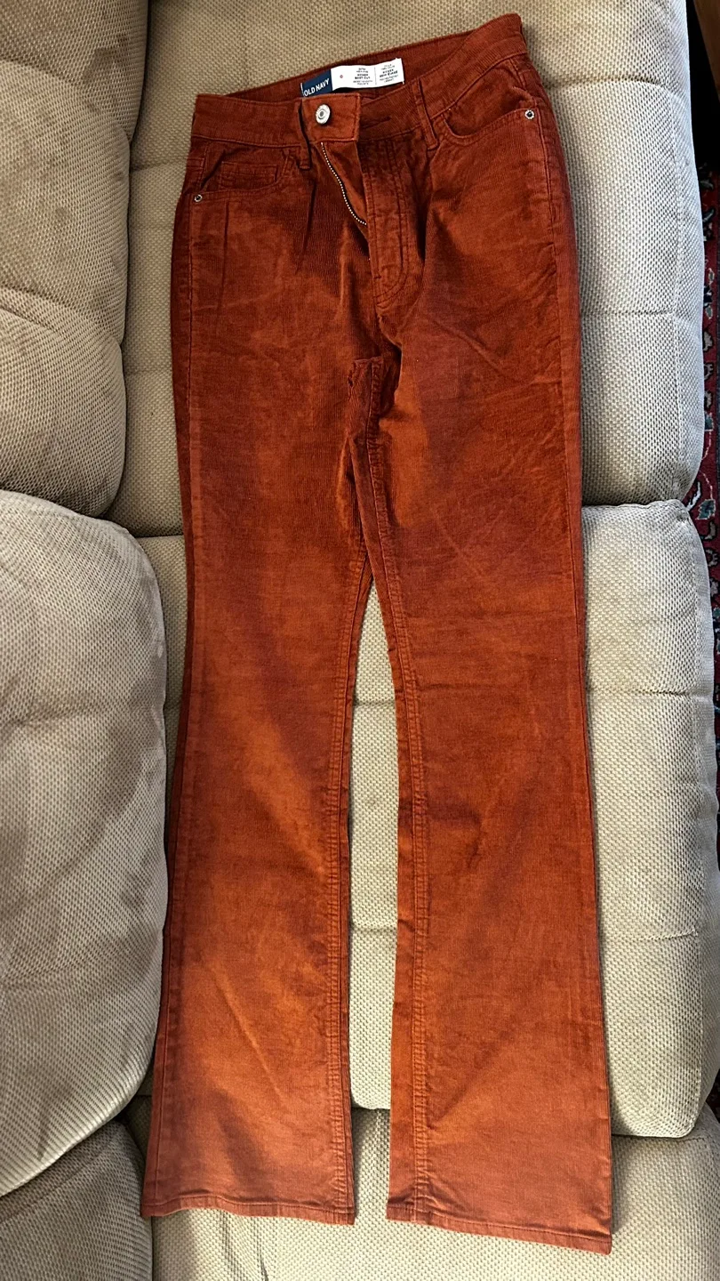 Old Navy Women's Corduroy Bootcut Pants image indicator(3)