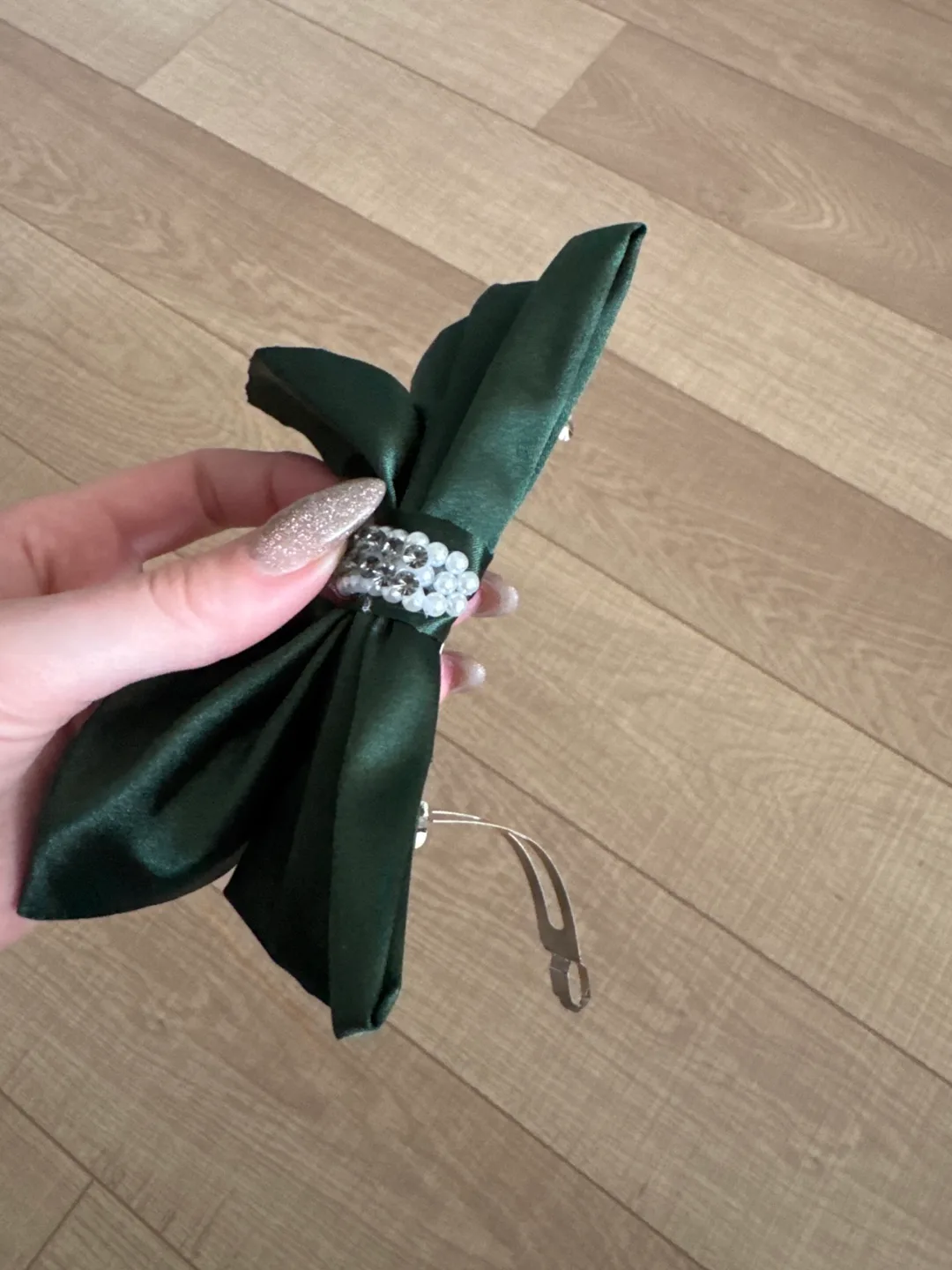Dark Green Satin Bow Hair Clip image indicator(5)