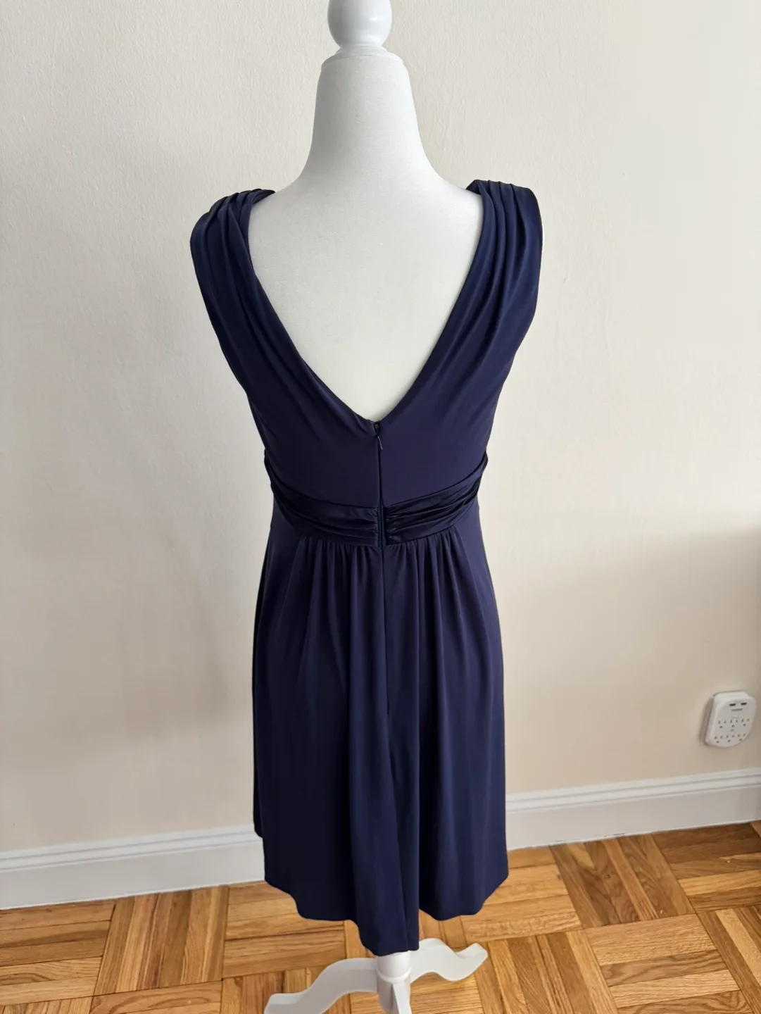 David's Bridal Sleeveless Dress | Size 2 image indicator(4)
