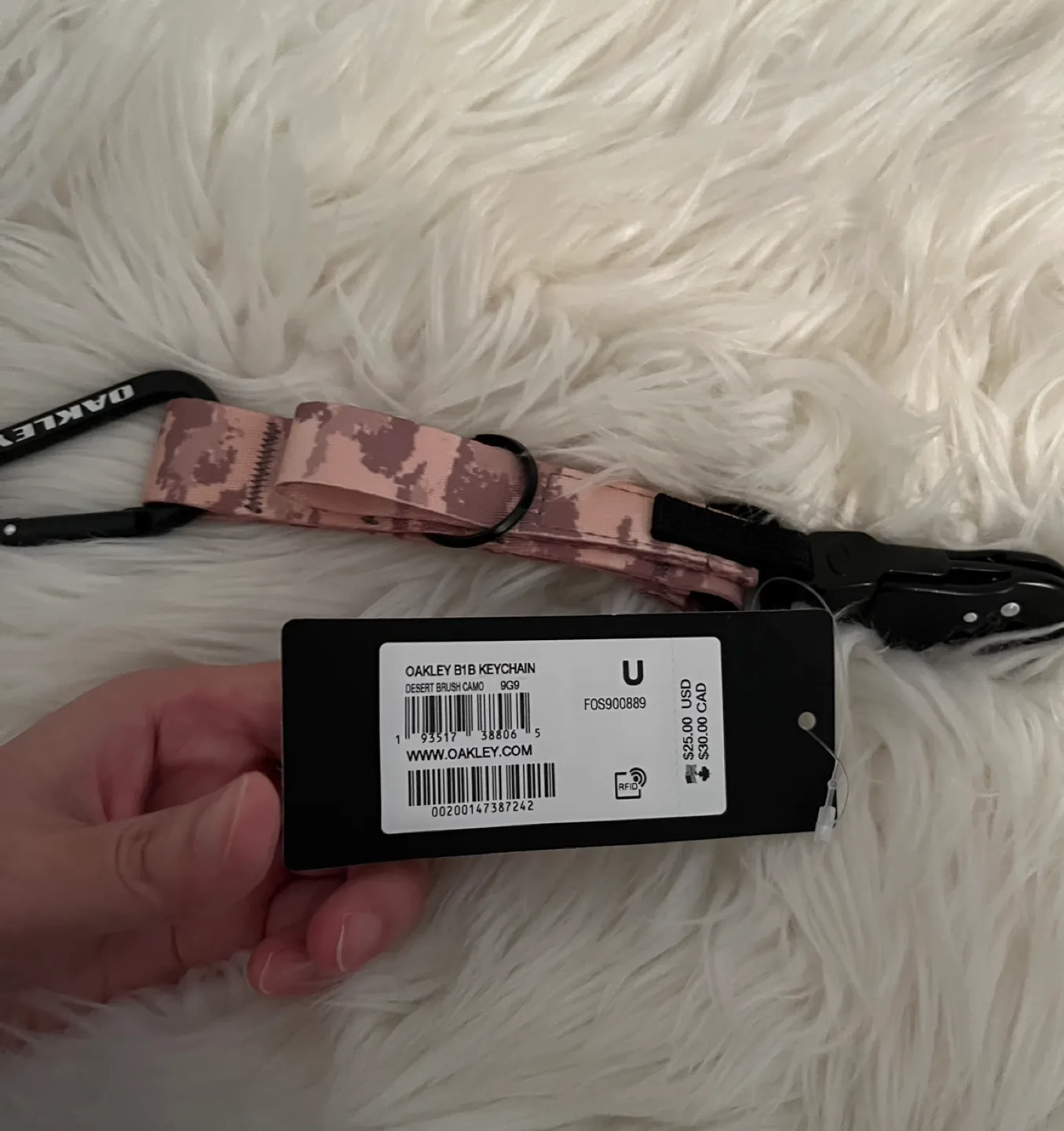 Oakley Keychain - brand new 🧡 image indicator(4)