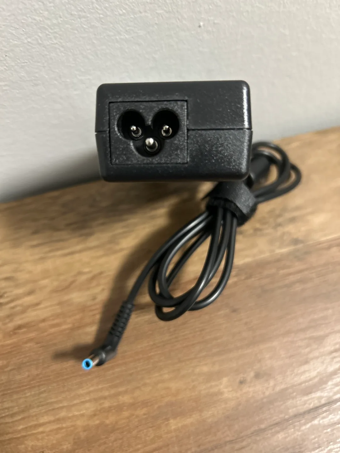 65W Laptop AC Adapter Charger Power Supply image indicator(2)