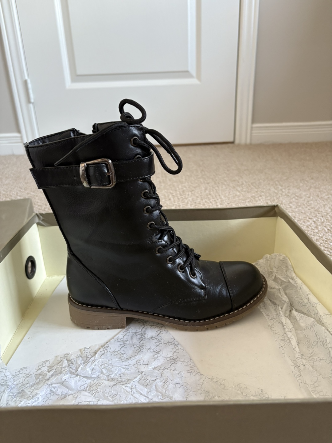 Costa Blanca Women's Black Lace-Up Boots - Size 35 - photo 4