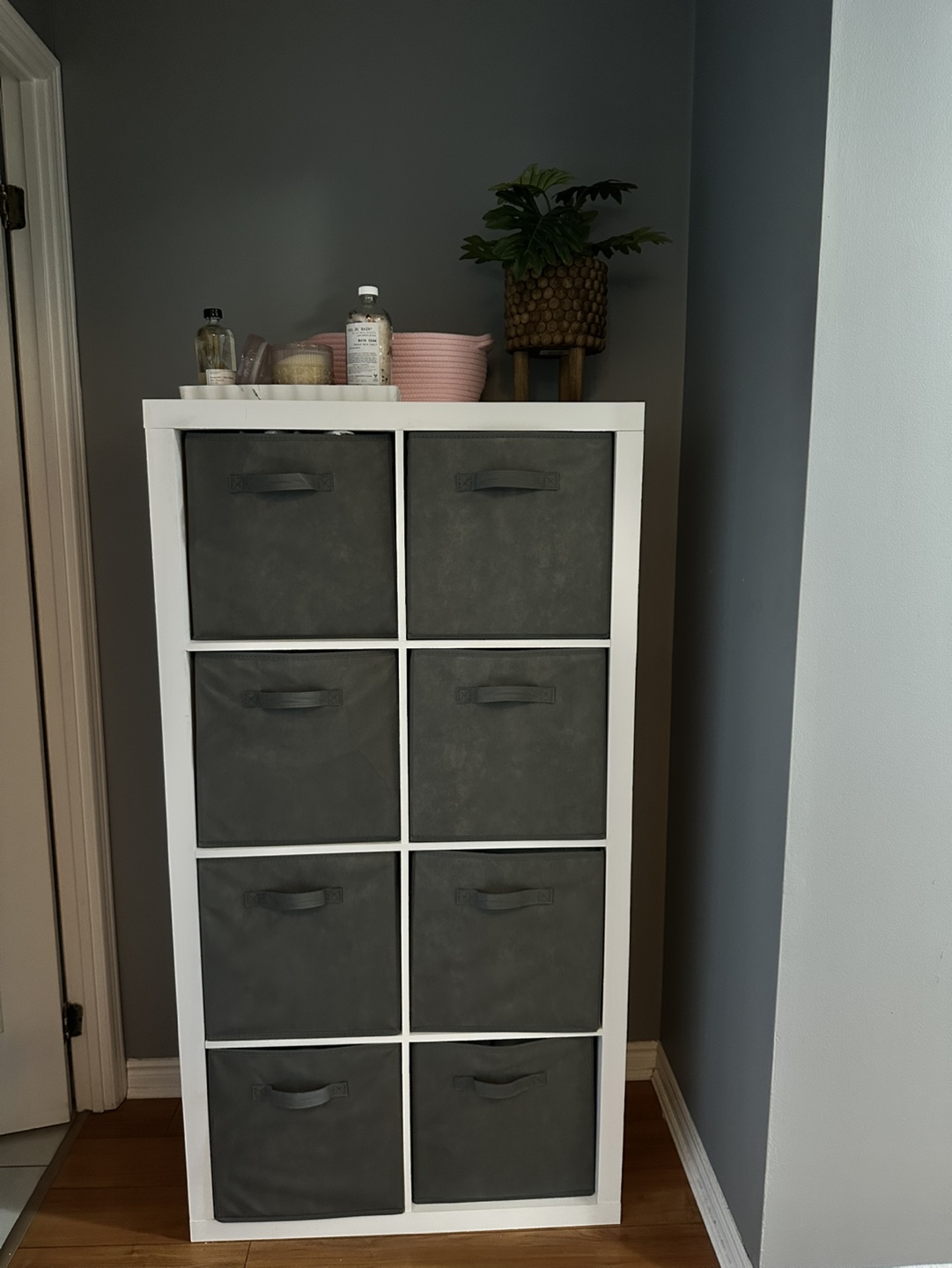 6 Cube Organizer with Grey Fabric Drawers