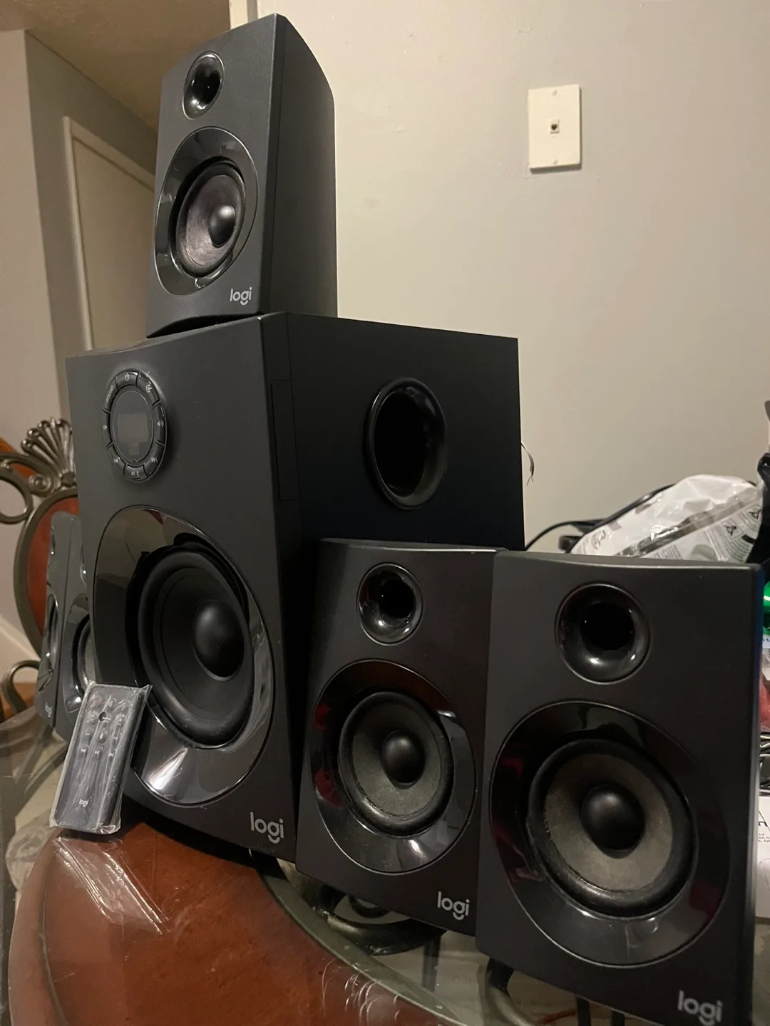 Logitech Z607 5.1 Surround Sound Speaker System image indicator(4)