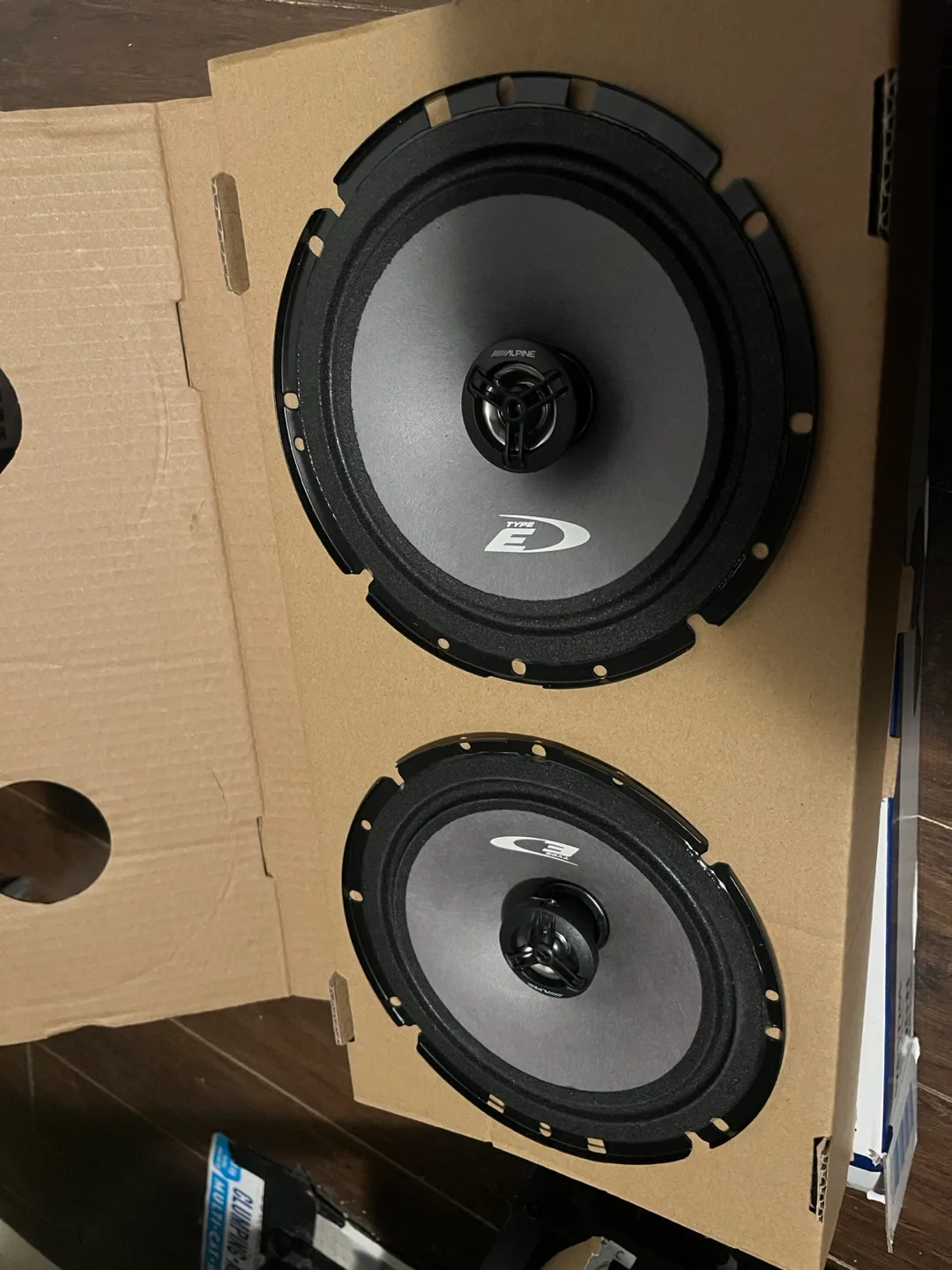 New Alpine SXE-1726s 6-1/2" 220W car speakers image indicator(4)