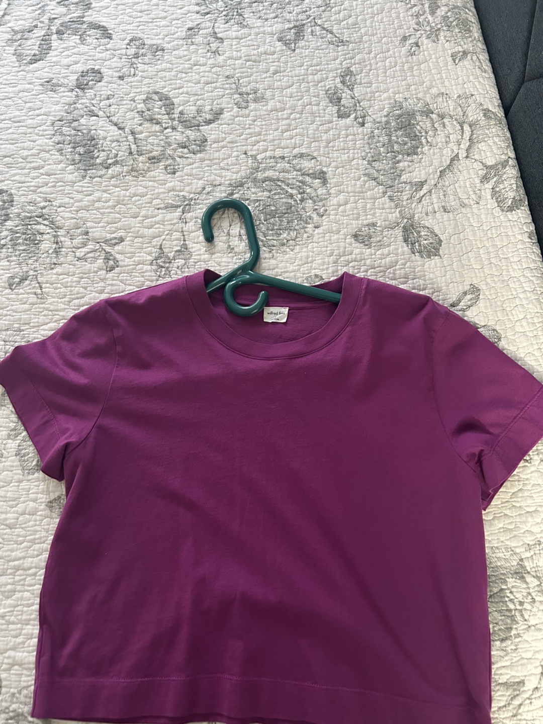 Wilfred Free Purple Cropped T-Shirt