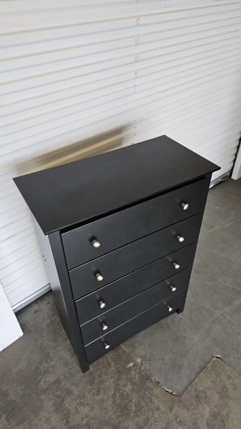 Black 5-Drawer Chest of Drawers image indicator(3)