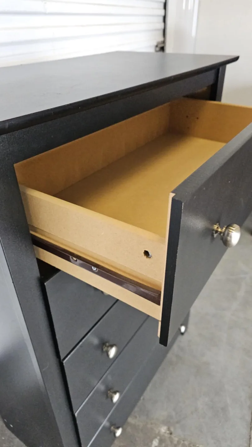 Black 5-Drawer Chest of Drawers image indicator(2)