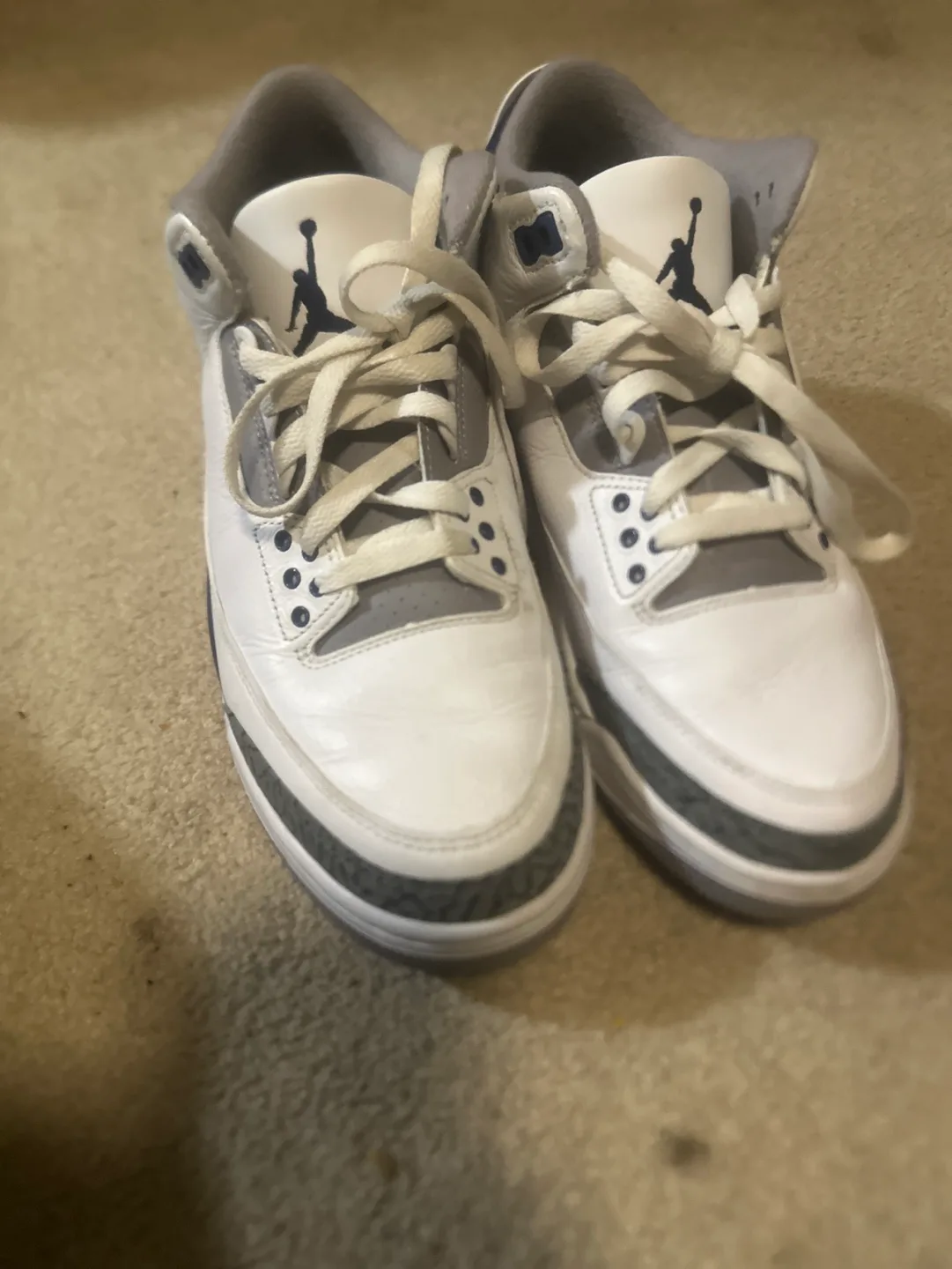 Air Jordan 3 Retro Sneakers image indicator(2)