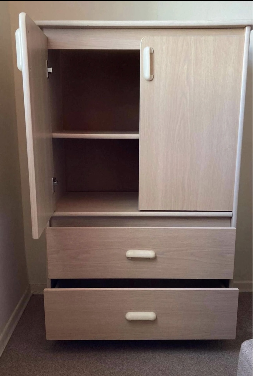 Wooden dresser - photo 2