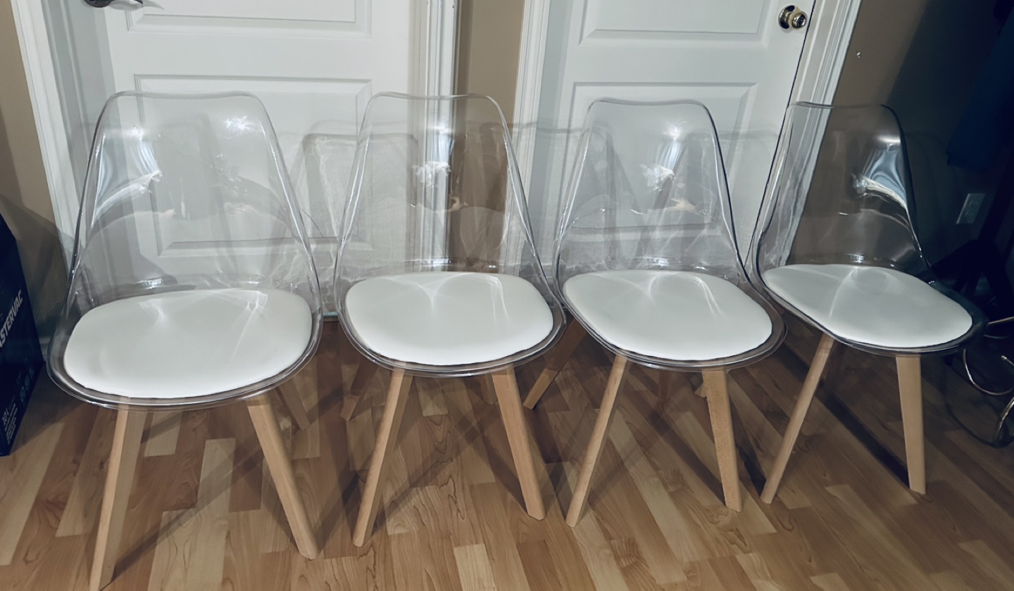 Dining Table Set: White Table & Four Clear Acrylic Chairs - photo 3