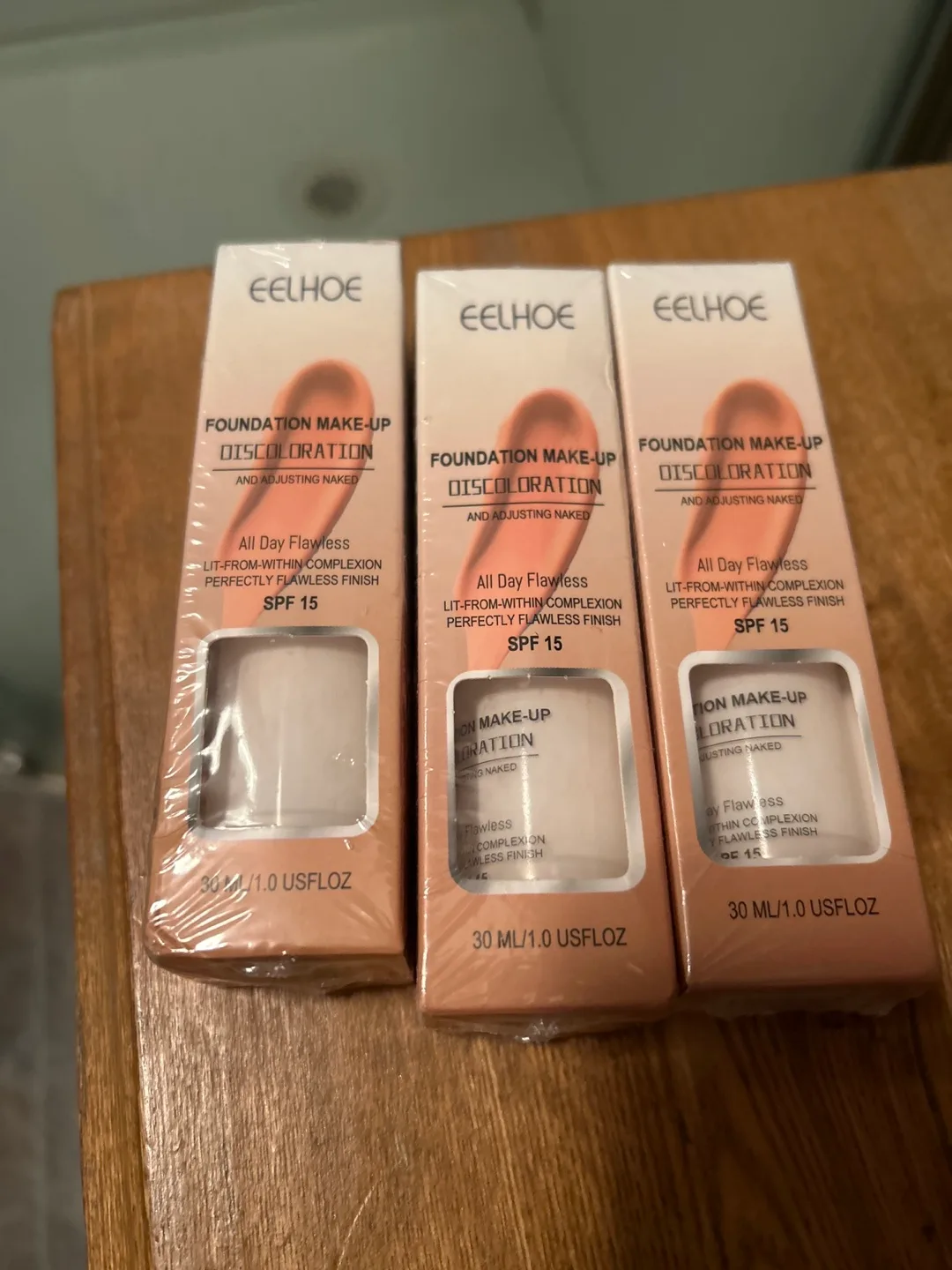 Three EELHOE Foundation SPF 15 #freecycle