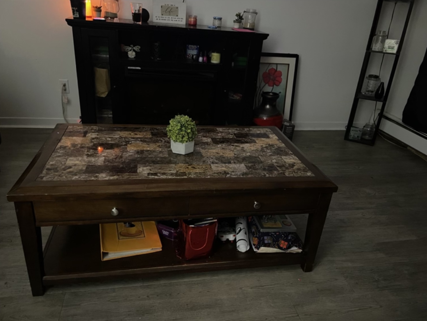 Coffee table & 2 end tables - photo 2
