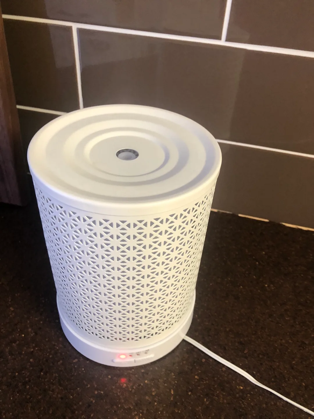 White Ultrasonic Diffuser - Aroma Humidifier image indicator(2)