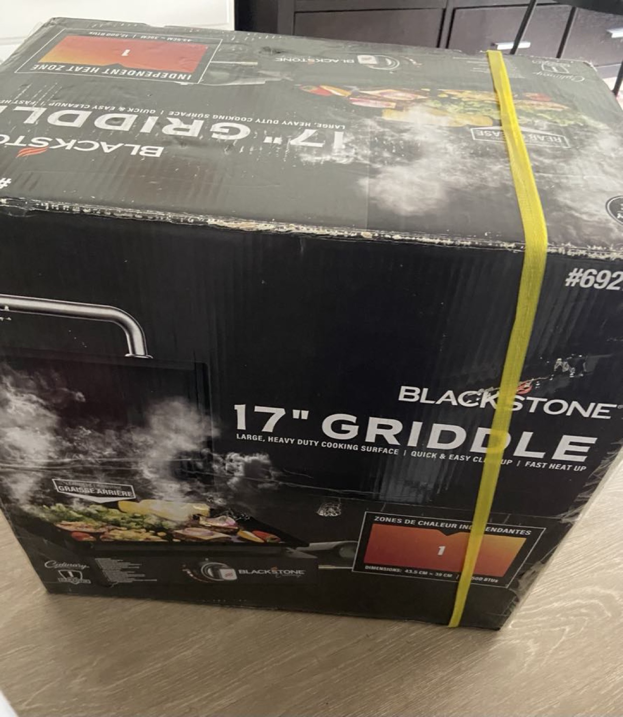 BNIB Blackstone 17" Griddle With Lid - Brand New in Box - photo 2