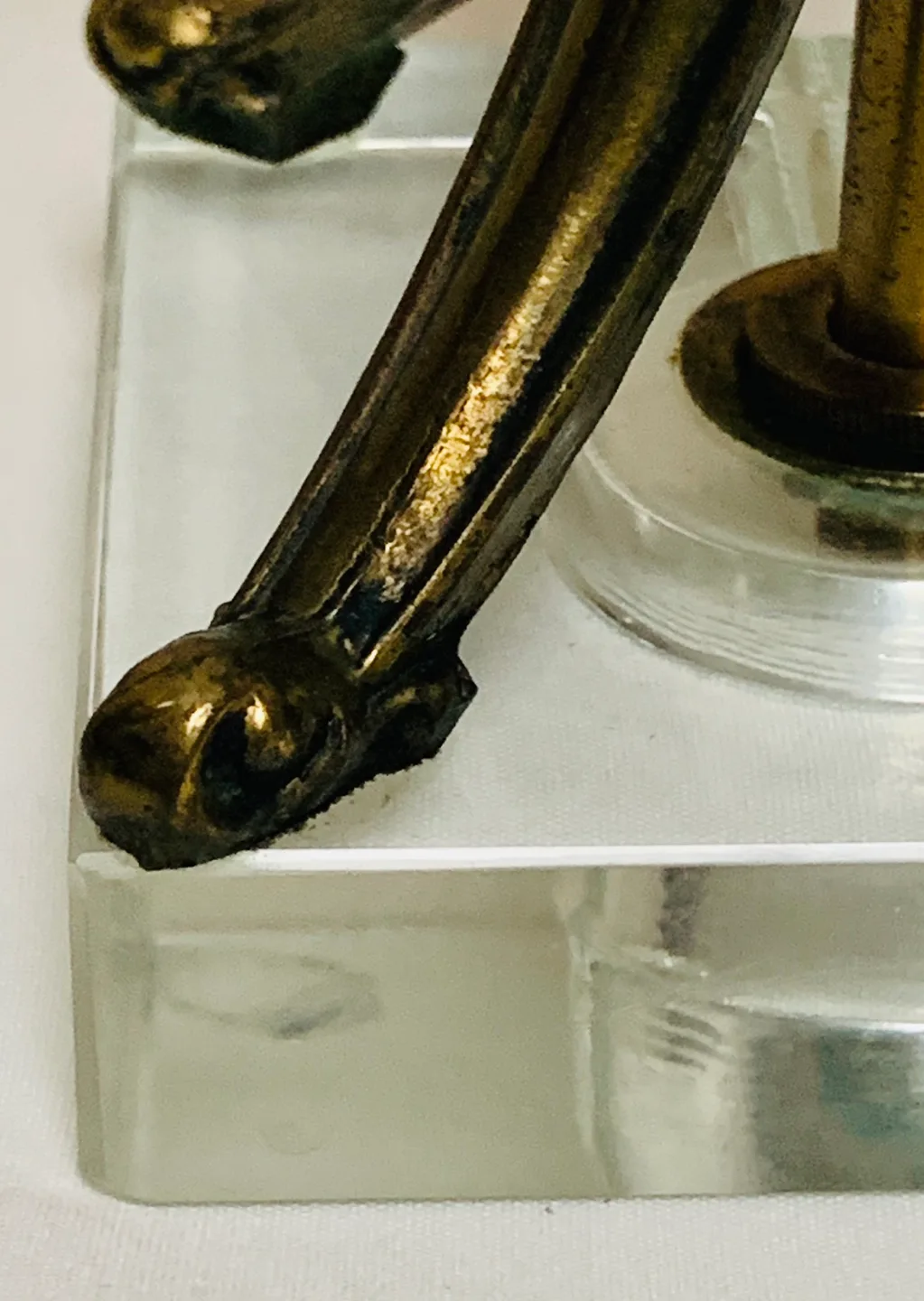 vintage MCM Hollywood Regency boudoir lamps with lucite bases image indicator(8)