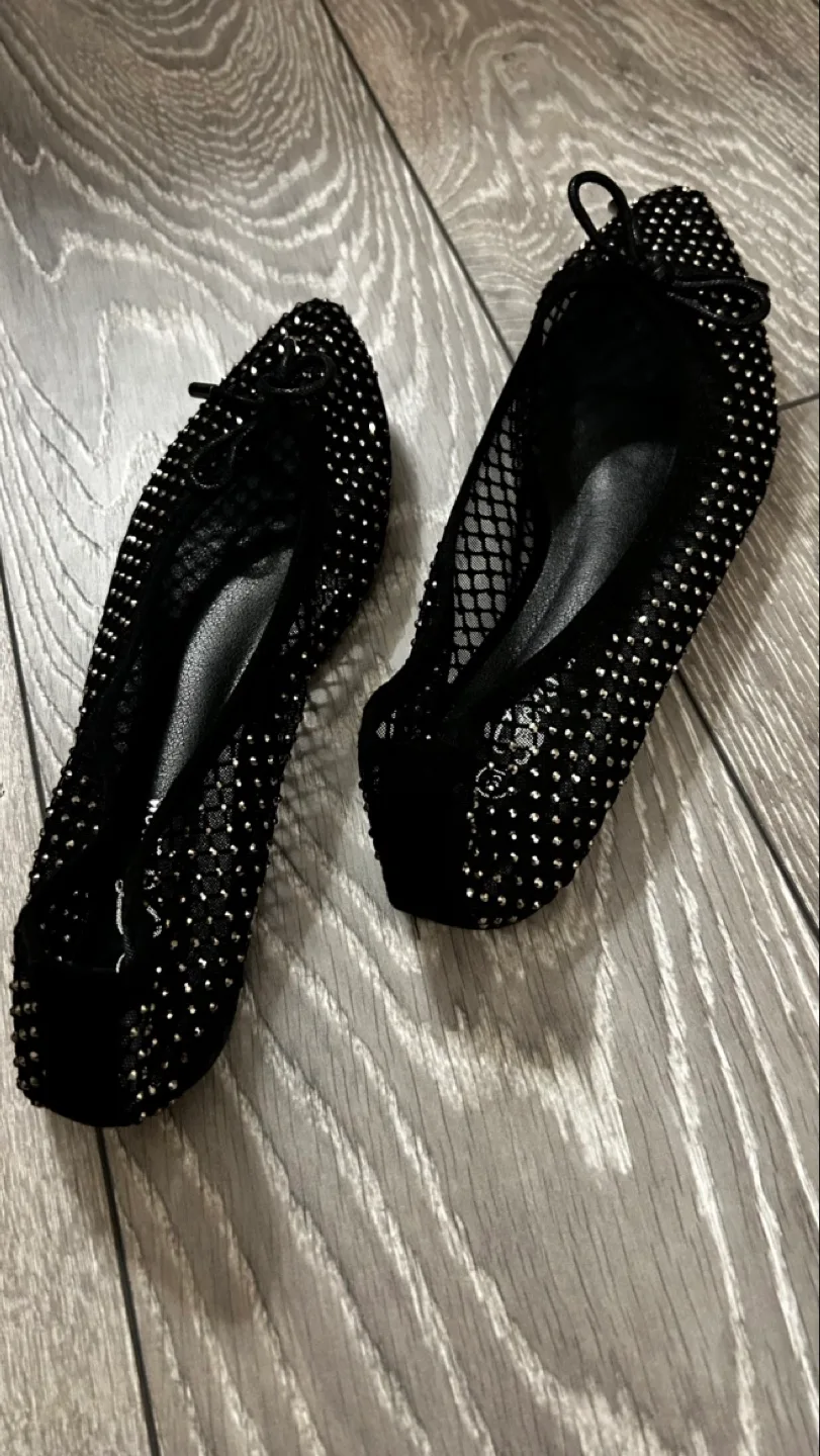 Forever 21 Black Rhinestone Flats💚 image indicator(2)