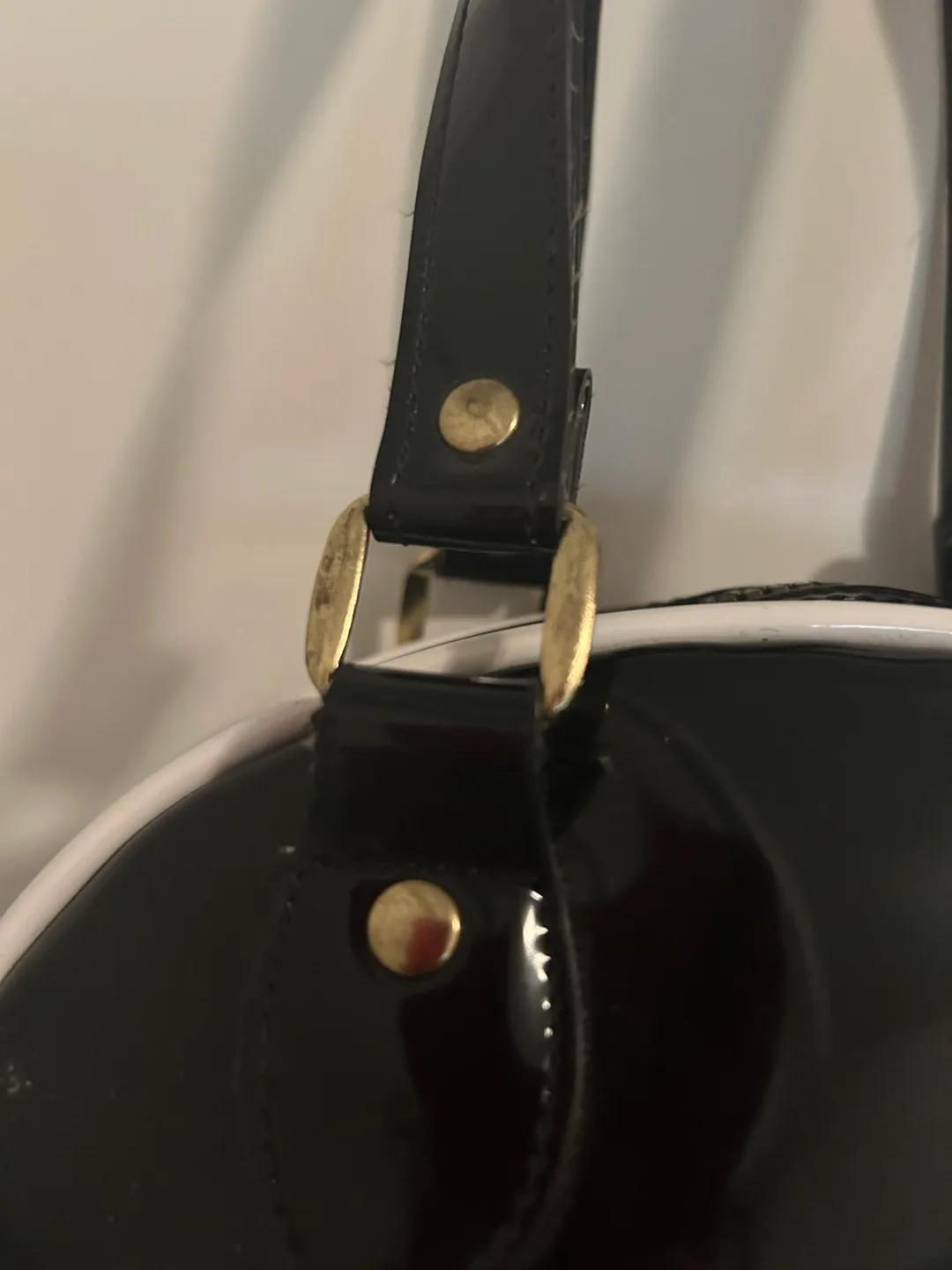 Von Dutch Originals Black Patent Leather Handbag image indicator(6)