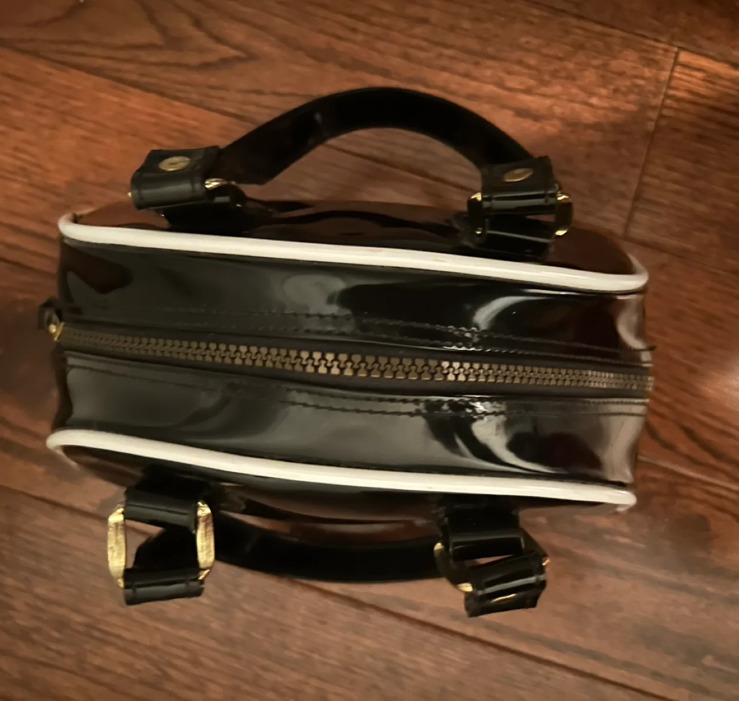 Von Dutch Originals Black Patent Leather Handbag image indicator(7)