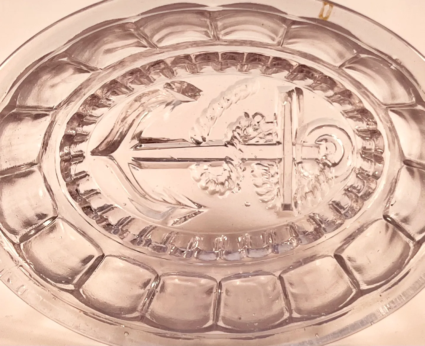 Vintage Anchor Jelly Mold uranium glass image indicator(5)