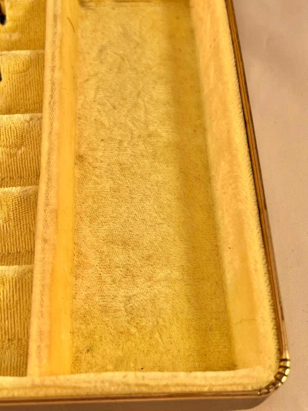 Vintage 60s gentleman’s jewelry box caddy image indicator(3)