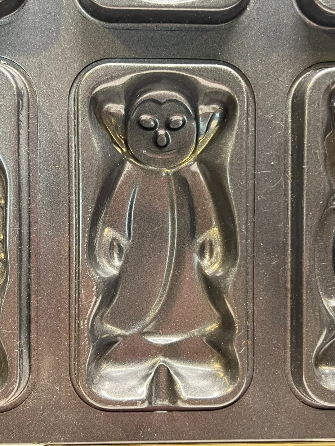 Nordic Ware Halloween Cookie/Waffle Maker image indicator(3)