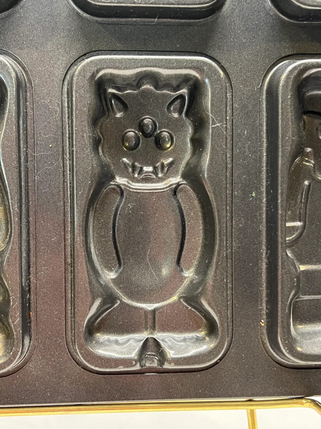 Nordic Ware Halloween Cookie/Waffle Maker image indicator(4)