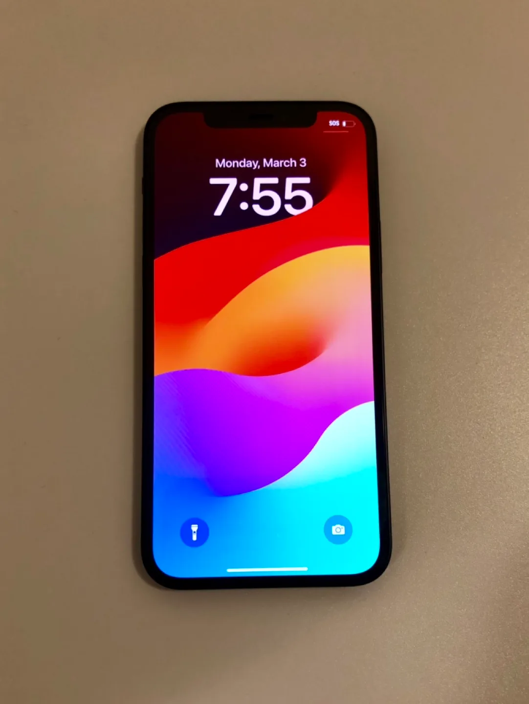 Refurbished Apple iPhone 12, 64GB, Black - Unlocked image indicator(2)