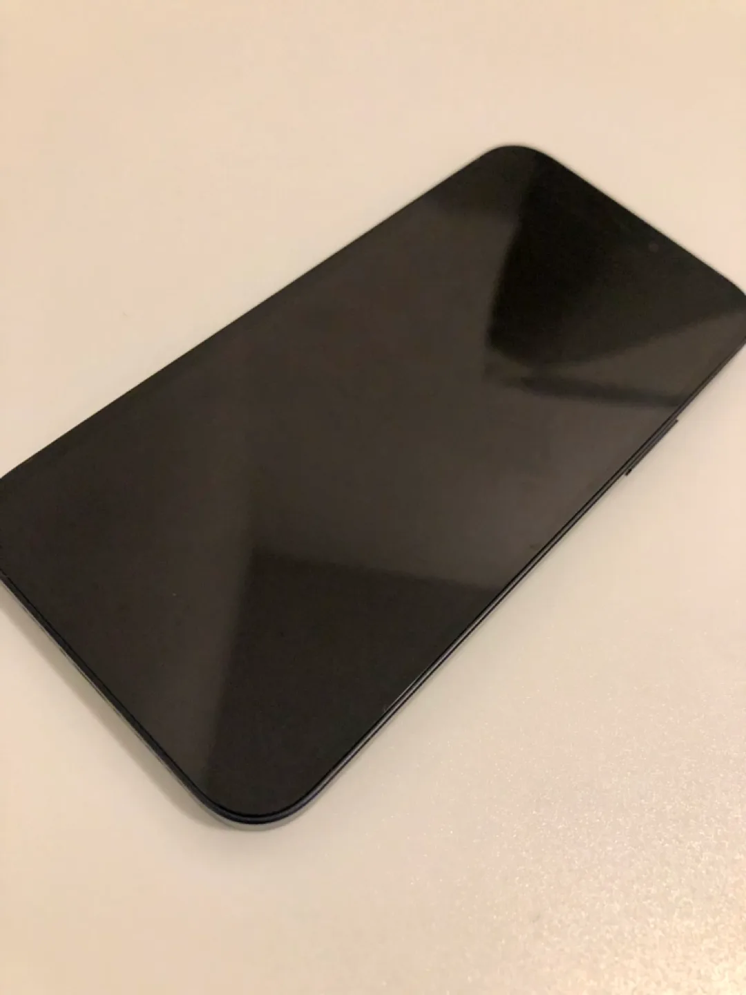 Refurbished Apple iPhone 12, 64GB, Black - Unlocked image indicator(3)