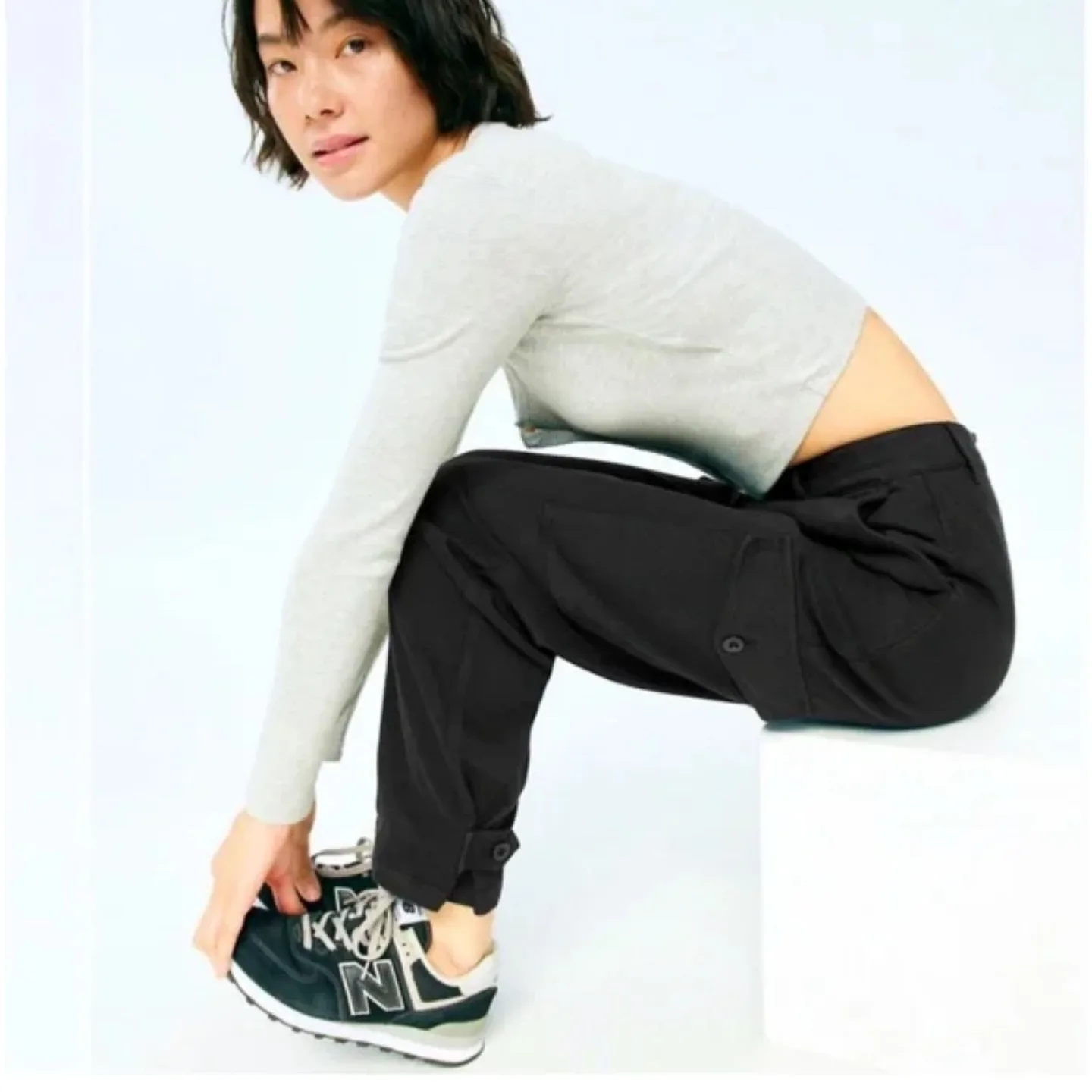 Wilfred Free Black Cargo Pants Size 2 image indicator(8)