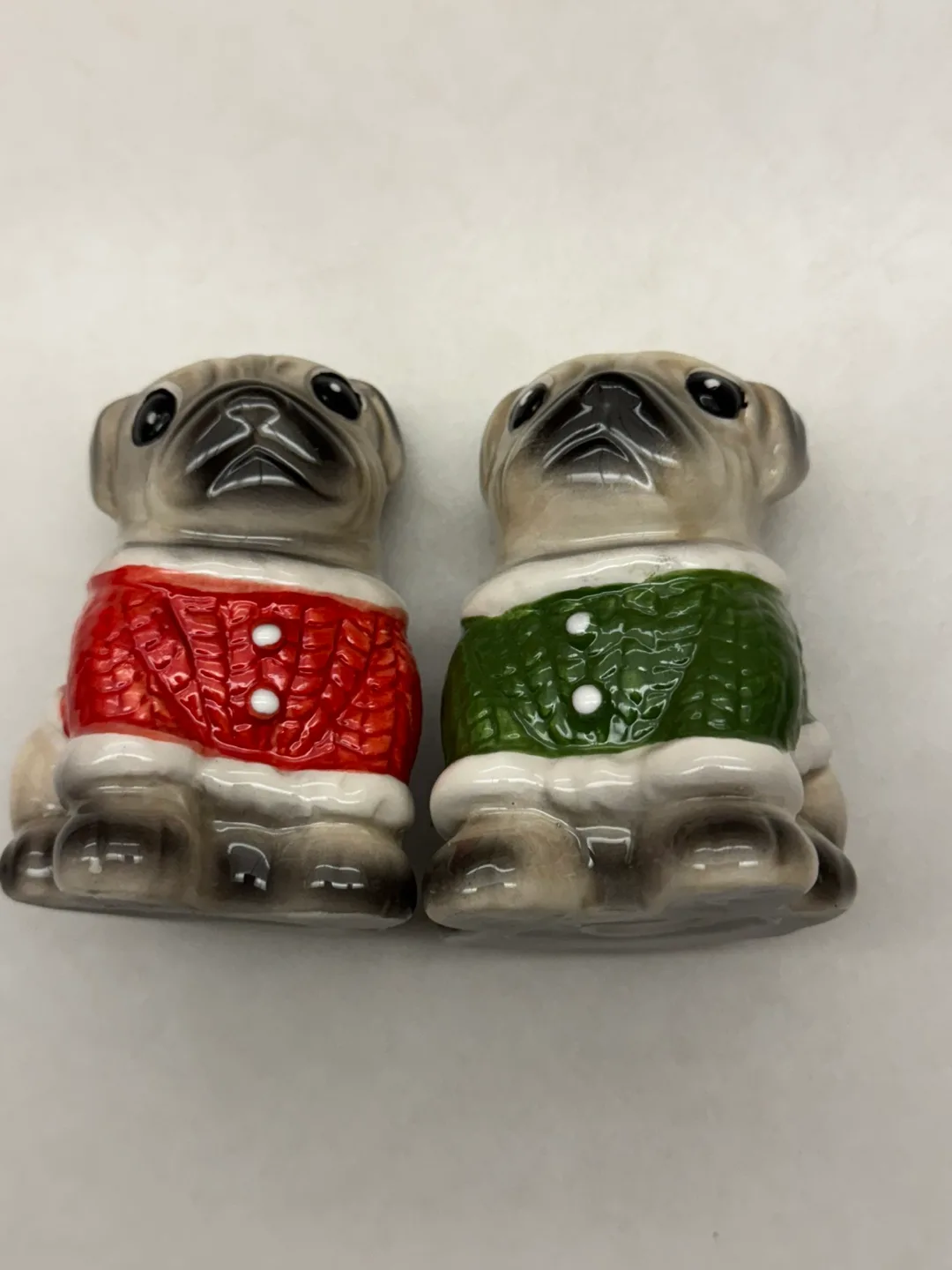 🧡 Salt and Pepper Shakers image indicator(3)