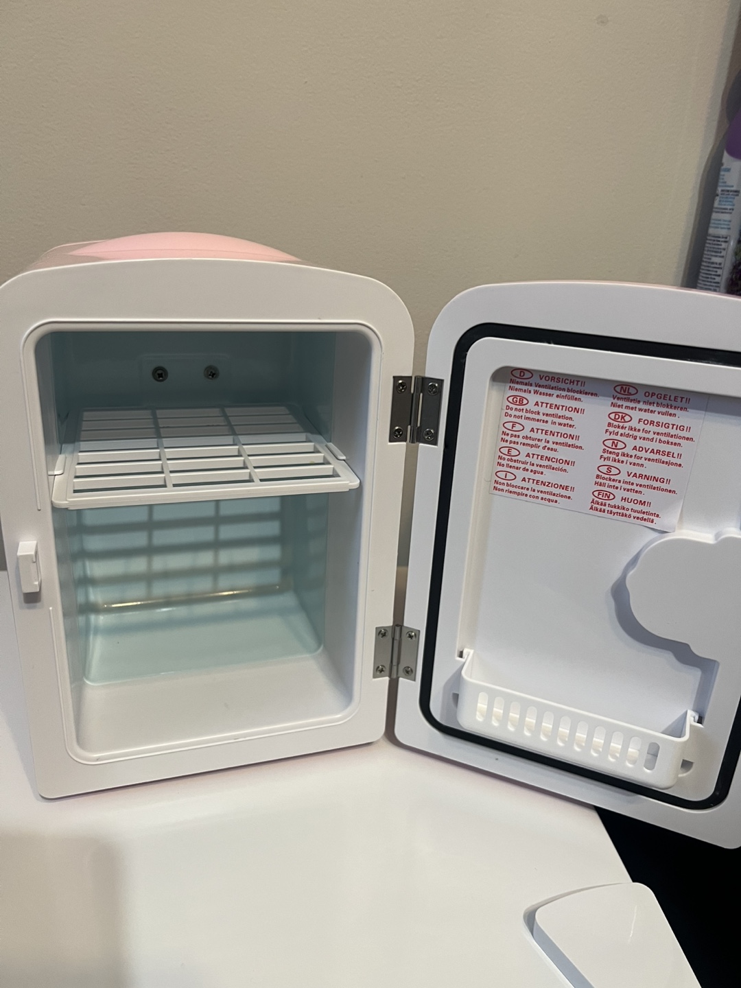 Chefman Personal Mini Fridge - Pink - photo 2