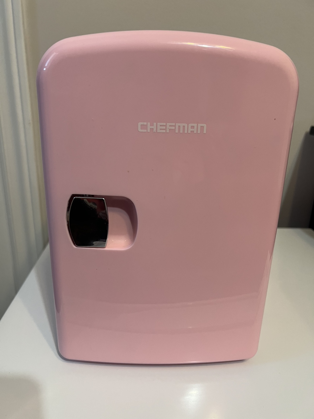 Chefman Personal Mini Fridge - Pink