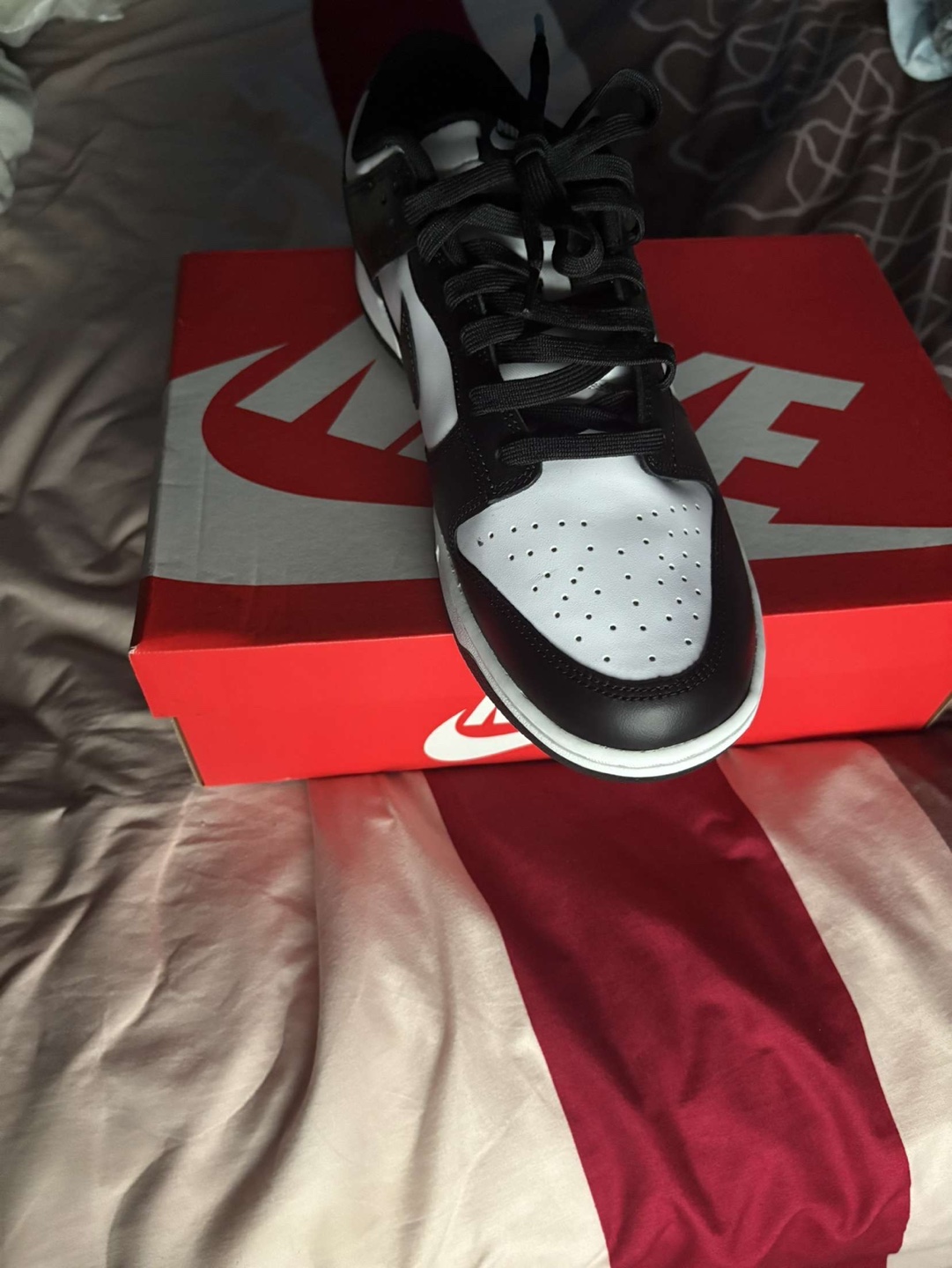 Nike Panda Dunk Low - photo 4