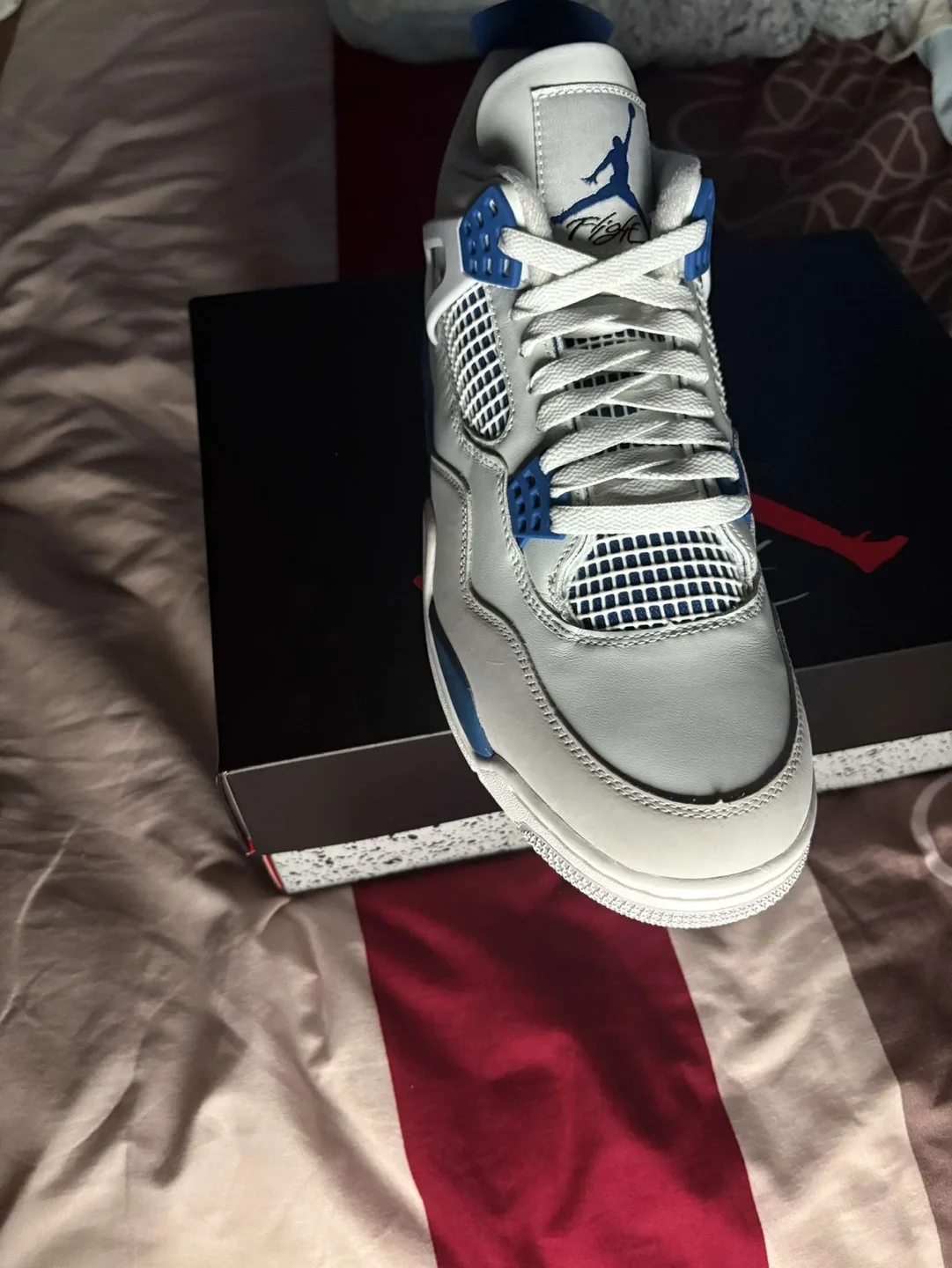 Jordan 4 Military Blue image indicator(4)