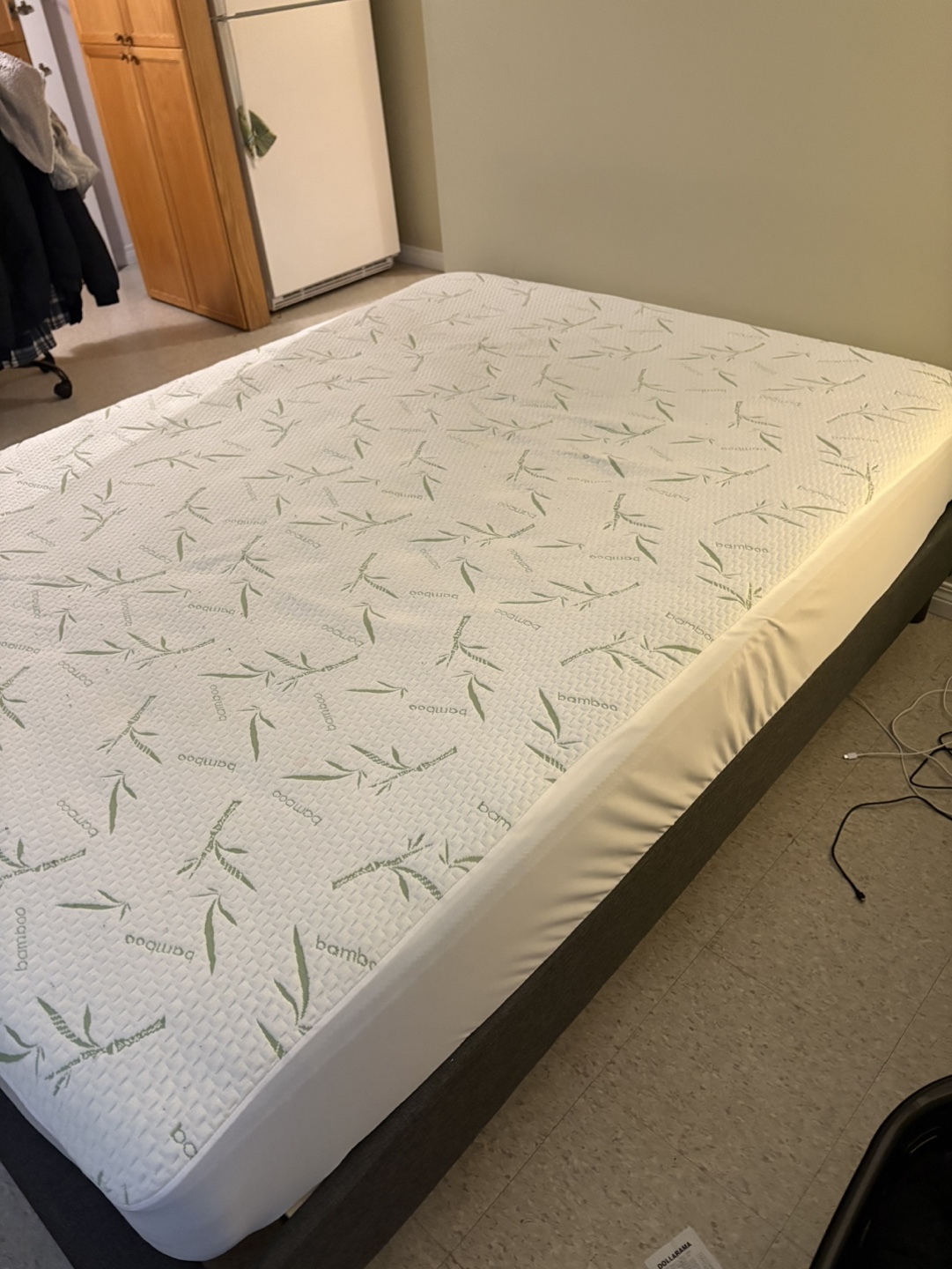 Queen Mattress Protector and Platform Bed Frame with mattress - photo 2