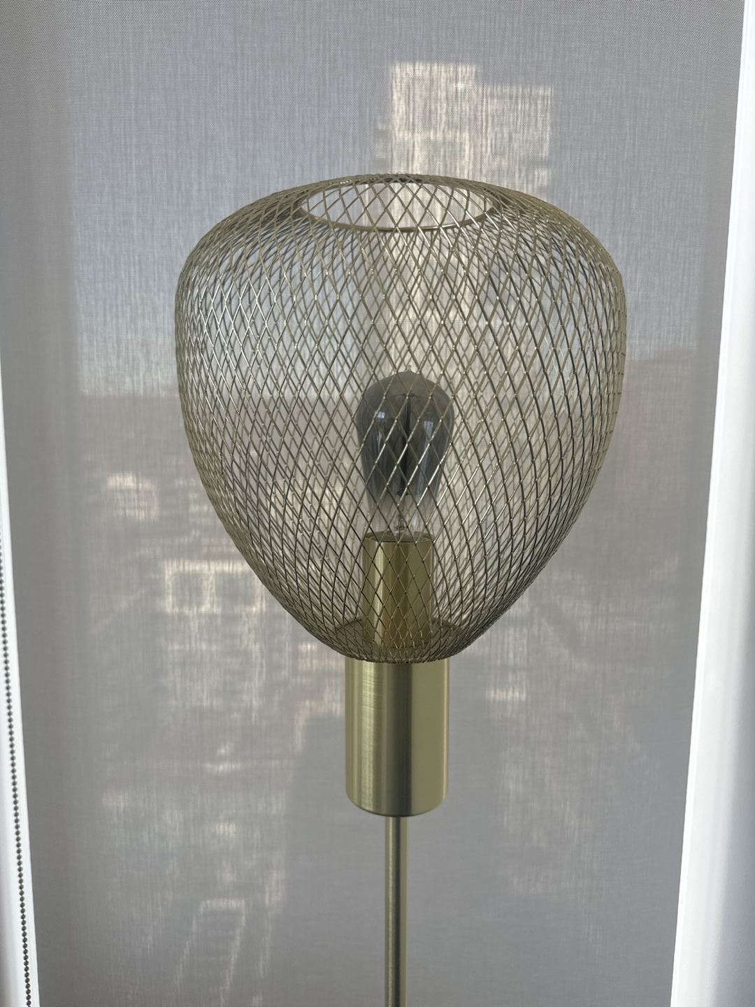 Gold Metal Wire Floor Lamp