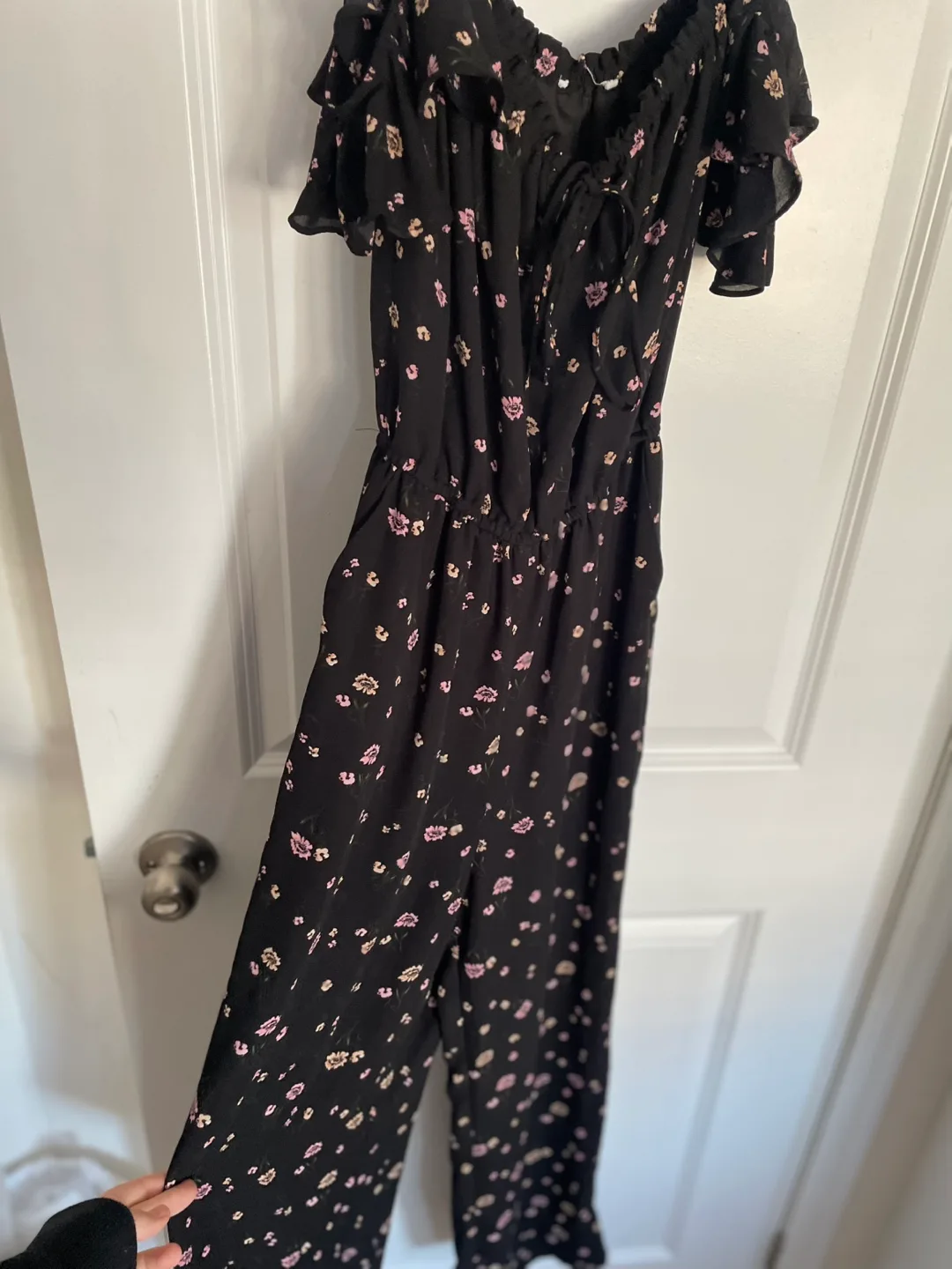 Floral Print Off-the-Shoulder Jumpsuit image indicator(2)