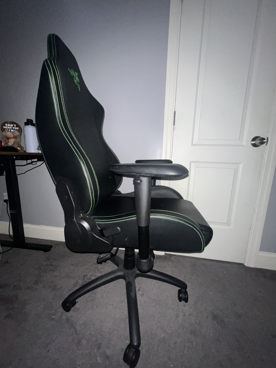 Razer Iskur XL Gaming Chair - photo 3