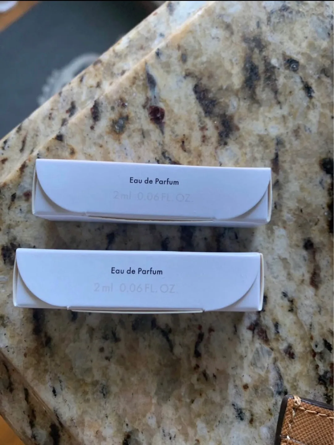 Louis Vuitton Perfume Samples image indicator(2)