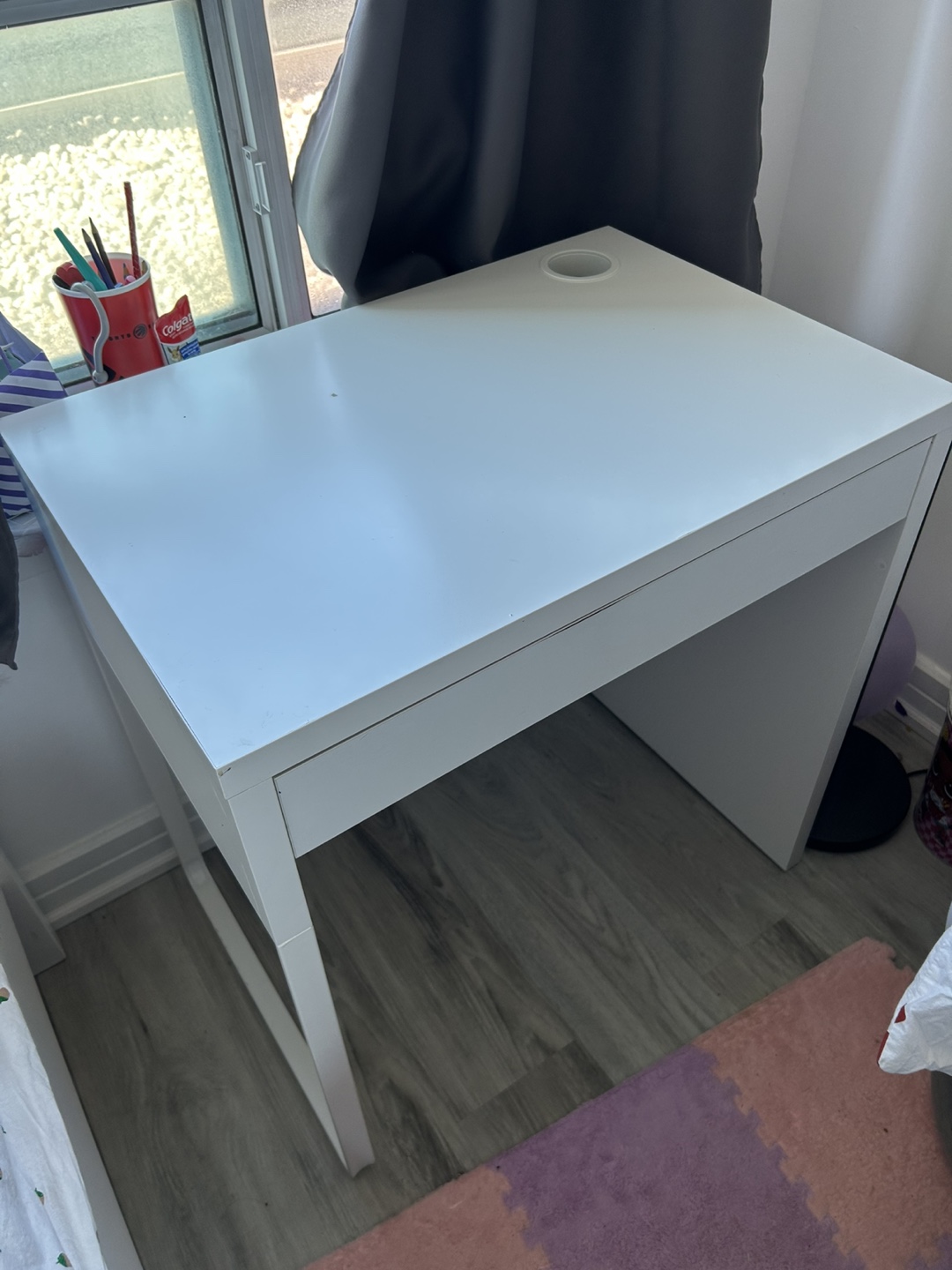 White Desk with Drawer - photo 2