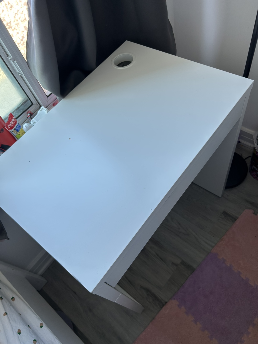 White Desk with Drawer - photo 3