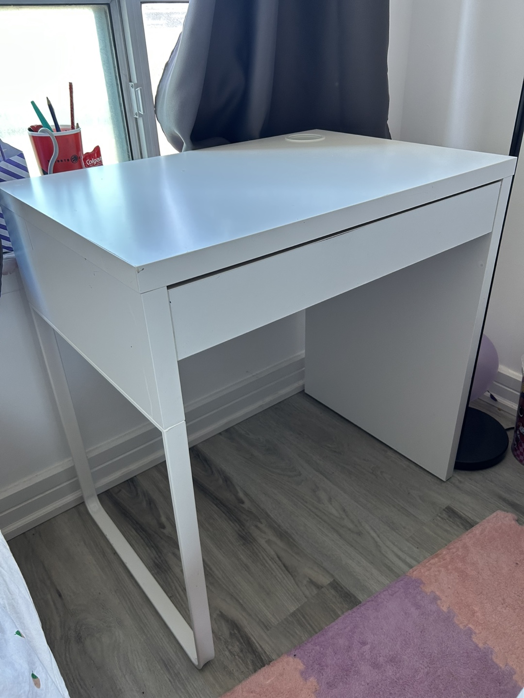 White Desk with Drawer