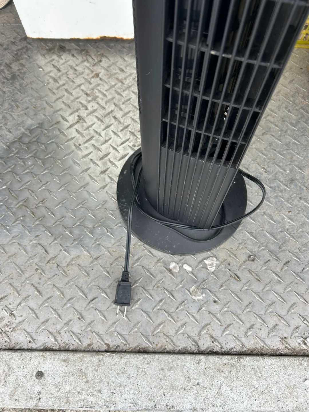 Senville 28" Oscillating Tower Fan image indicator(4)