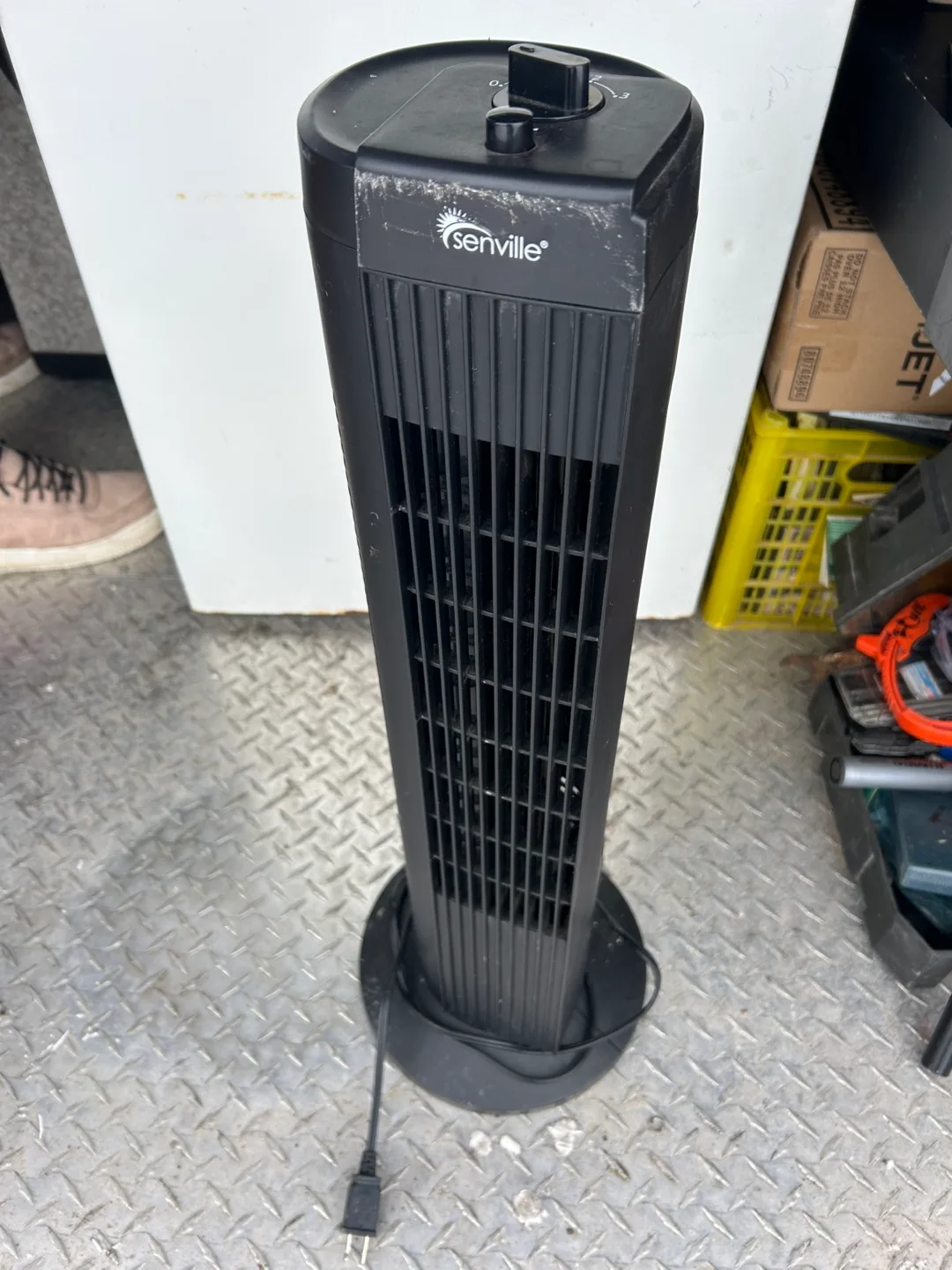 Senville 28" Oscillating Tower Fan image indicator(2)