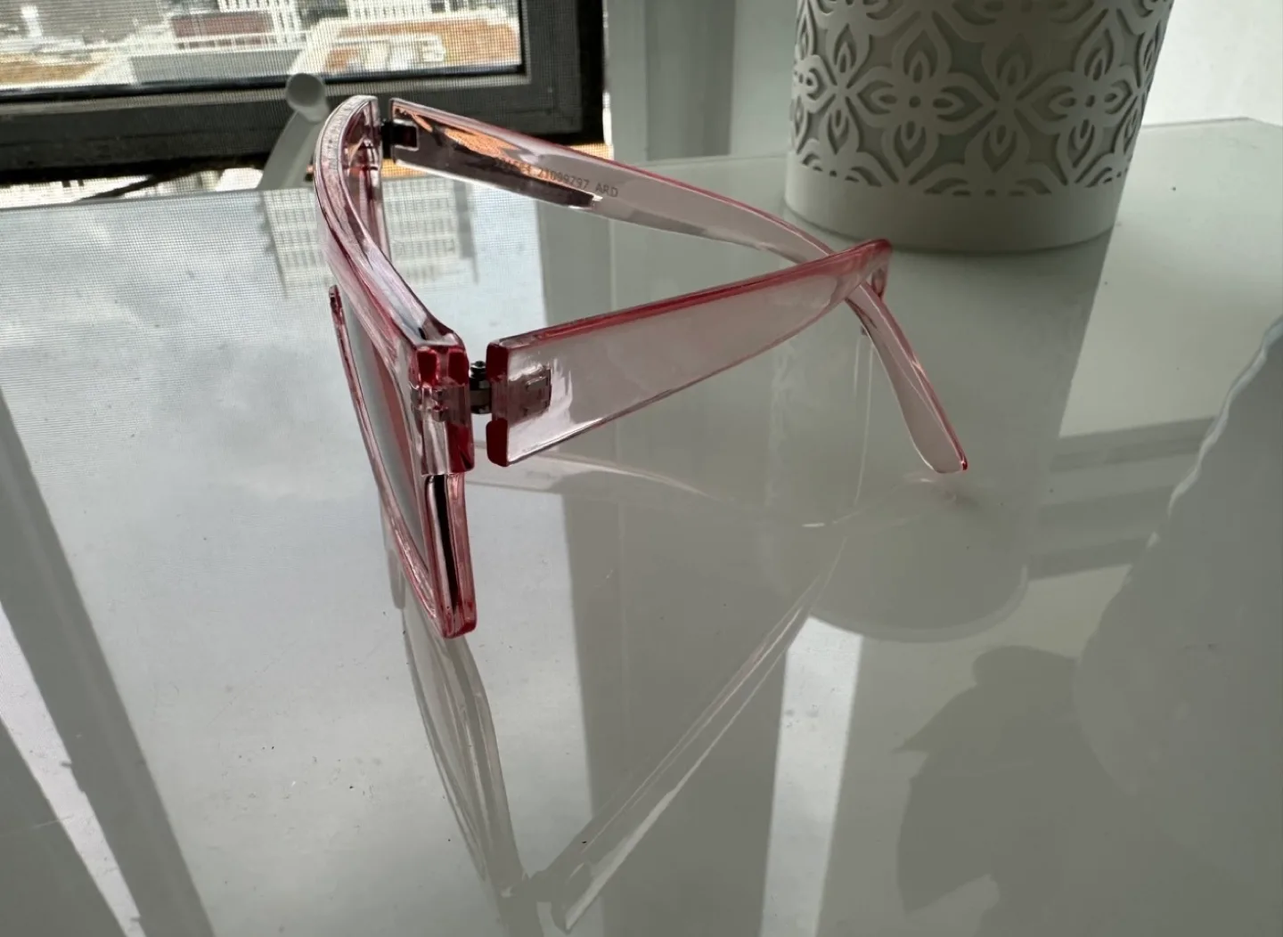 Pink Square Sunglasses image indicator(2)