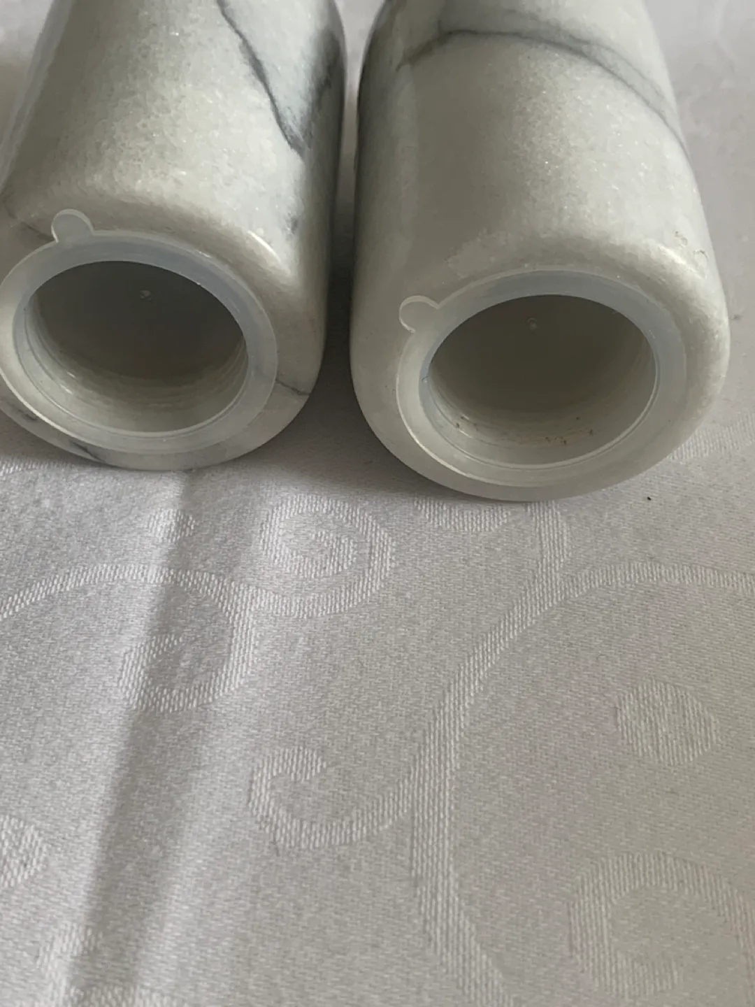 Marble Salt and Pepper Shakers image indicator(3)