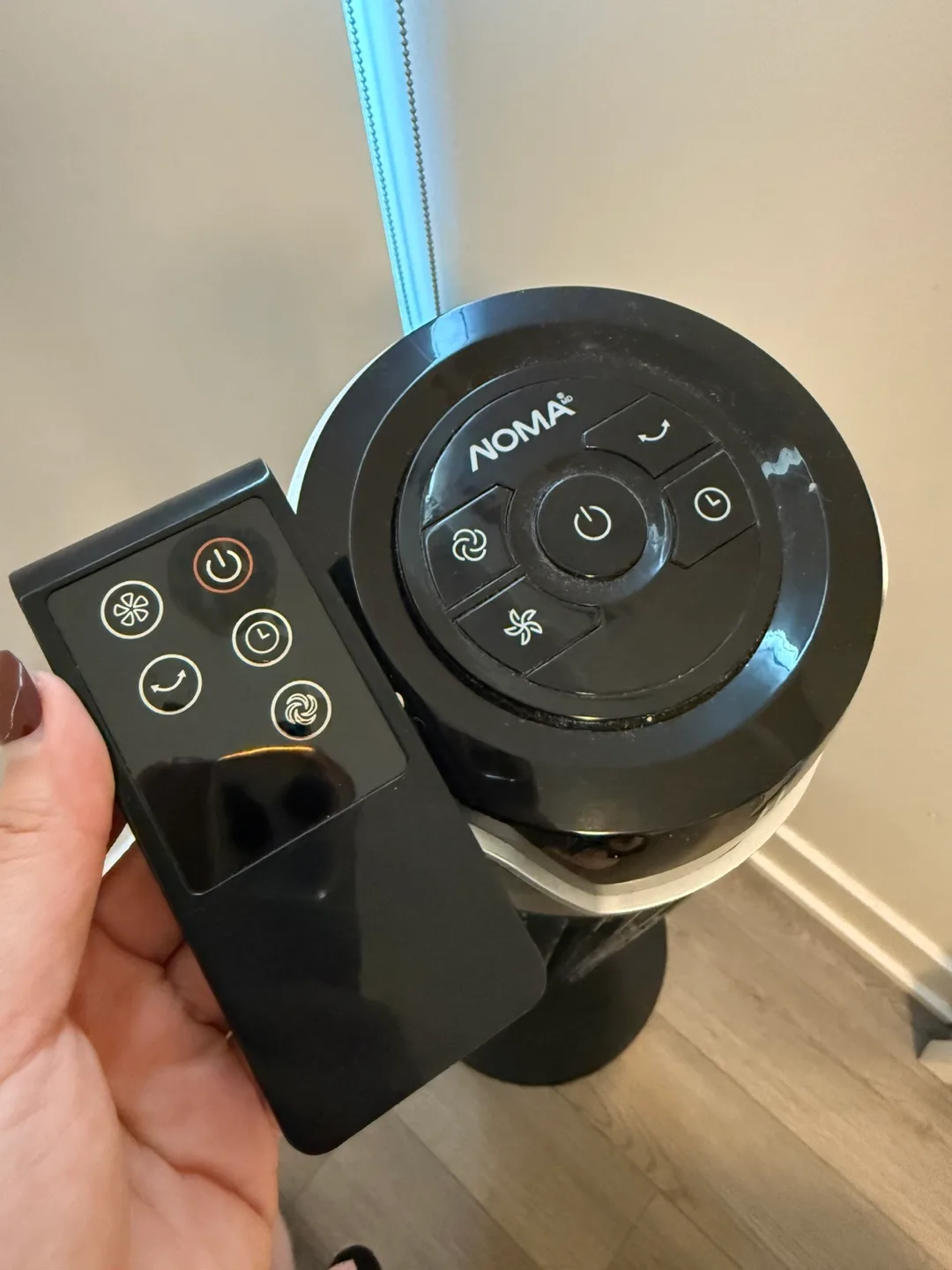 Tower Fan with Remote 3-Speed image indicator(2)