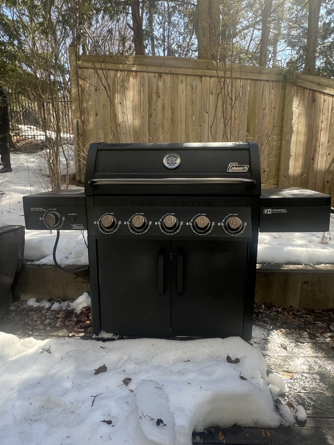 Coleman Pro Series-5 Burner BBQ